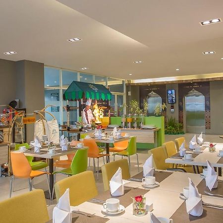 Khas Gresik Hotel Ngoại thất bức ảnh