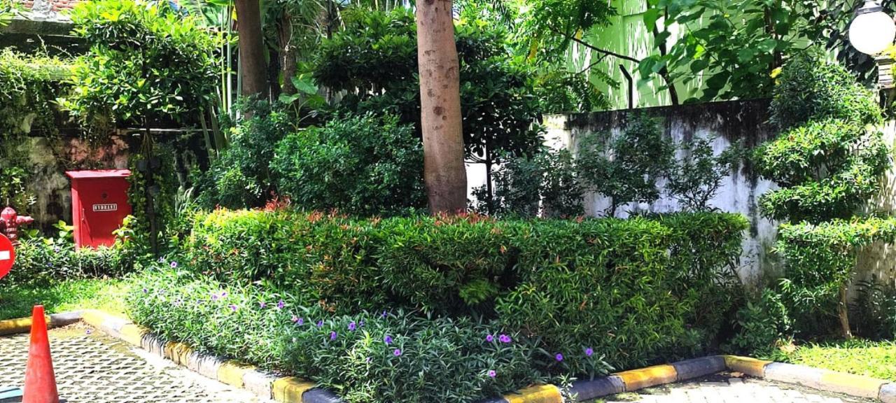 Khas Gresik Hotel Ngoại thất bức ảnh